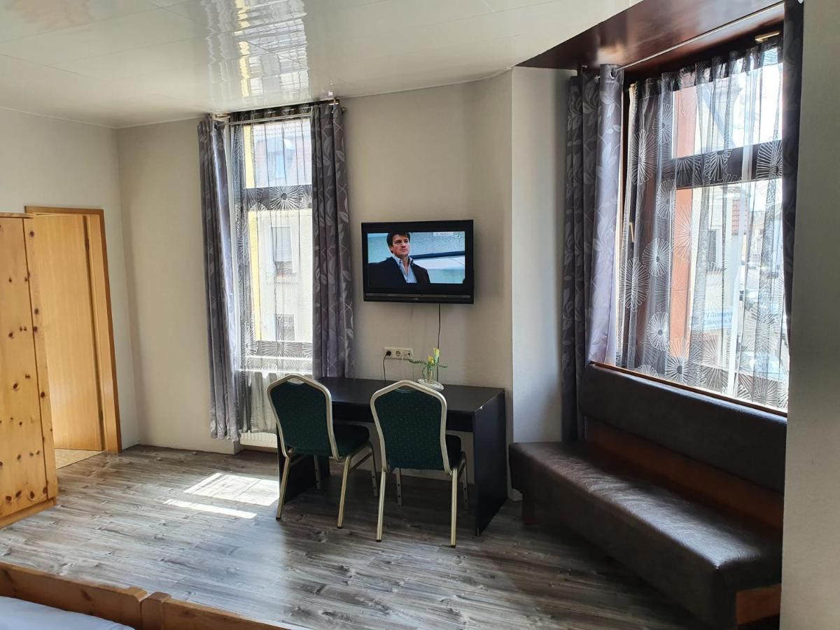 Stay2Night Hotel Dillingen an der Saar Exteriör bild
